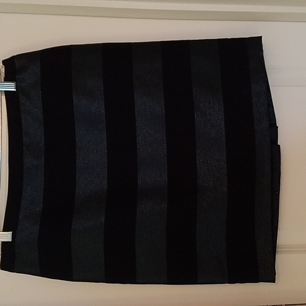 Tommy Hilfiger gorgeous mini skirt